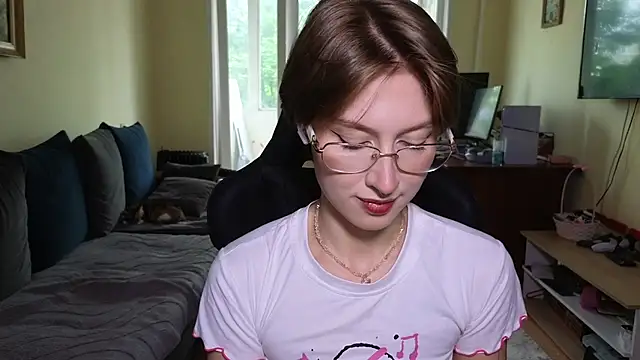 MalvinaBlum online show from 06/12/26, 06:00