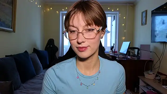 MalvinaBlum online show from 12/19/25, 05:32