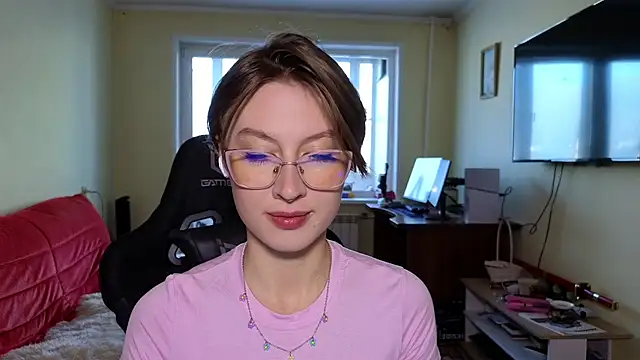 MalvinaBlum online show from 12/01/25, 04:13