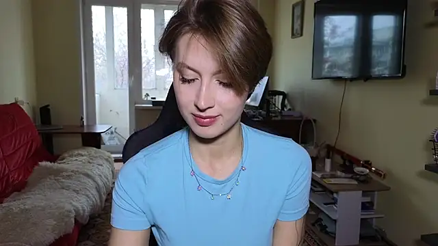 MalvinaBlum online show from 10/30/25, 04:44