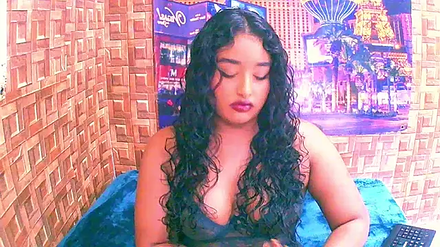 Snapshot of IndianAngel4u chatting on 03/03/26, 05:36 IndianAngel4u online show from 03/03/26, 05:36