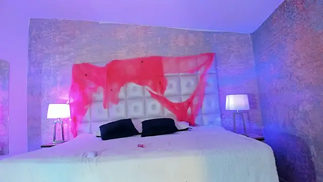 sabrinamilani online show from 10/22/25, 03:06