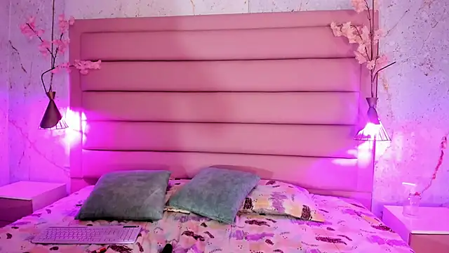 sabrinamilani online show from 11/10/25, 03:44