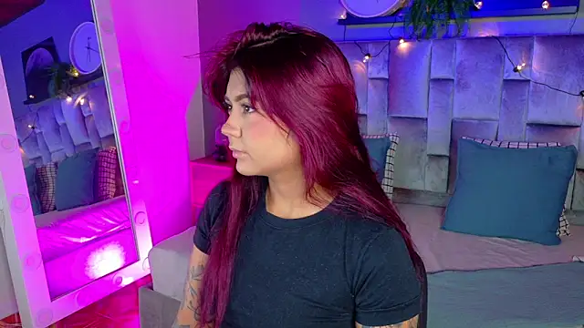 alaia-rogers online show from 11/24/25, 11:43