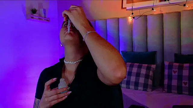 alaia-rogers online show from 10/21/25, 11:20