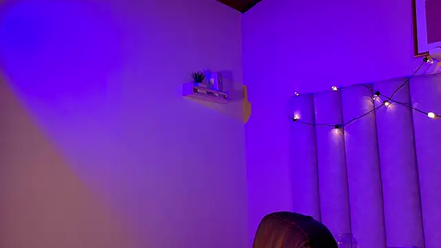 alaia-rogers online show from 11/12/25, 11:36