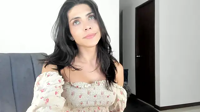 angelturned001 online show from 03/06/25, 12:32