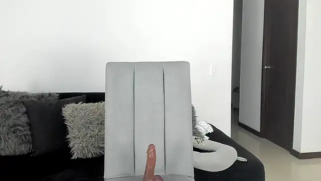 angelturned001 online show from 03/09/25, 12:00