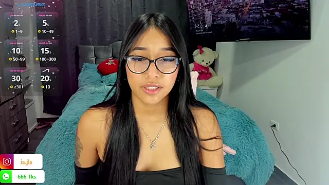 Snapshot of isa_bellaa0 chatting on 01/24/25, 11:56 isa bellaa0 online show from 01/24/25, 11:56