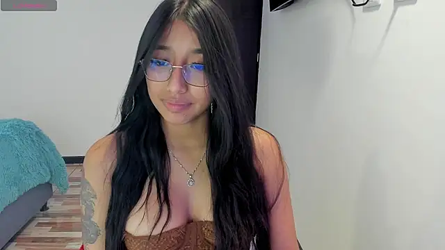 Snapshot of isa_bellaa0 chatting on 02/22/25, 01:33 isa bellaa0 online show from 02/22/25, 01:33