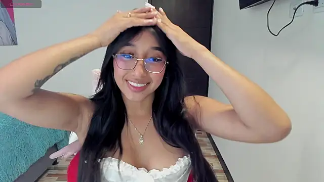 Snapshot of isa_bellaa0 chatting on 03/07/25, 01:09 isa bellaa0 online show from 03/07/25, 01:09