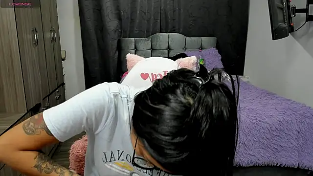 Snapshot of isa_bellaa0 chatting on 12/06/24, 02:18 isa bellaa0 online show from 12/06/24, 02:18