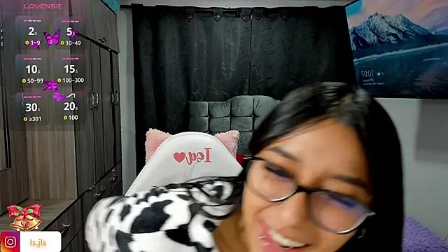 Snapshot of isa_bellaa0 chatting on 01/06/25, 03:09 isa bellaa0 online show from 01/06/25, 03:09