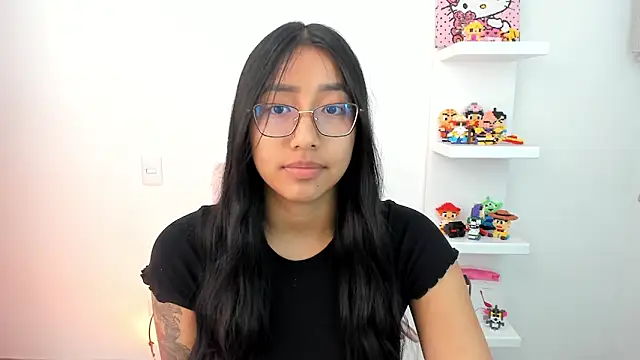 Snapshot of isa_bellaa0 chatting on 09/11/25, 04:34 isa bellaa0 online show from 09/11/25, 04:34