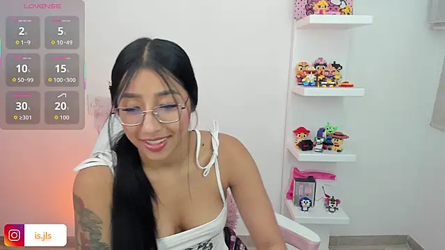 Snapshot of isa_bellaa0 chatting on 09/12/25, 04:56 isa bellaa0 online show from 09/12/25, 04:56