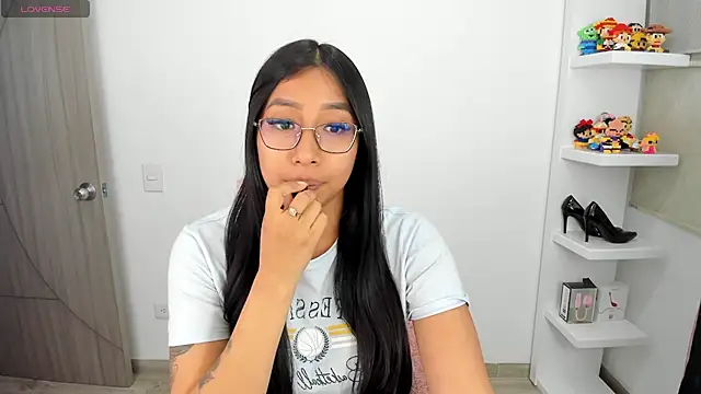 Snapshot of isa_bellaa0 chatting on 11/05/25, 04:26 isa bellaa0 online show from 11/05/25, 04:26