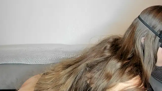 Snapshot of Mlleeffy chatting on 10/18/25, 09:06 Mlleeffy online show from 10/18/25, 09:06