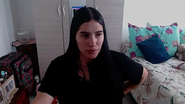 Naomi D online show from 04/18/26, 09:15