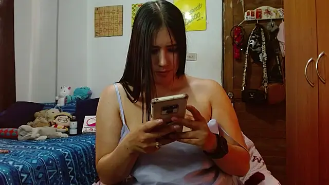 Naomi D online show from 02/18/25, 10:25