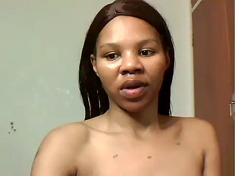 Snapshot of MAZINGDIVA1994 chatting on 06/13/26, 07:45 MAZINGDIVA1994 online show from 06/13/26, 07:45