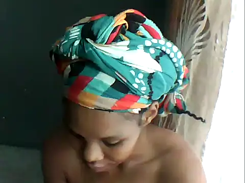 Snapshot of MAZINGDIVA1994 chatting on 02/14/25, 09:55 MAZINGDIVA1994 online show from 02/14/25, 09:55