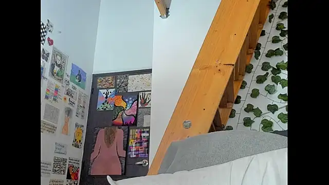 Snapshot of Ada_gales_ chatting on 02/27/25, 11:37 Ada gales online show from 02/27/25, 11:37