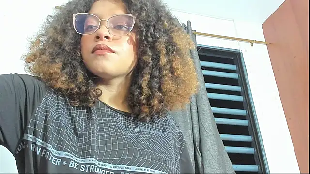 Ada gales  online show from 11/25/25, 03:07