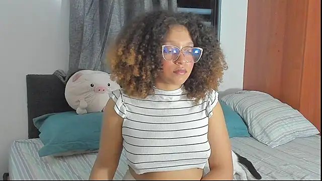 Ada gales  online show from 11/15/25, 03:21