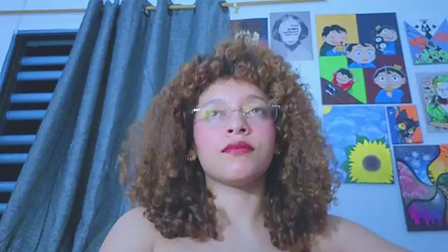 Snapshot of Ada_gales_ chatting on 06/27/26, 04:51 Ada gales online show from 06/27/26, 04:51