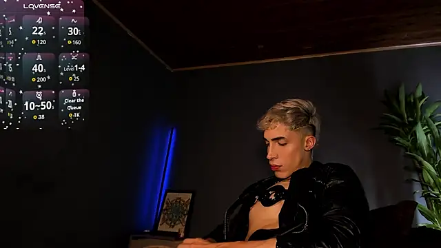 Snapshot of Angel_Snowhotxxx chatting on 10/26/25, 01:28 Angel Snowhotxxx online show from 10/26/25, 01:28