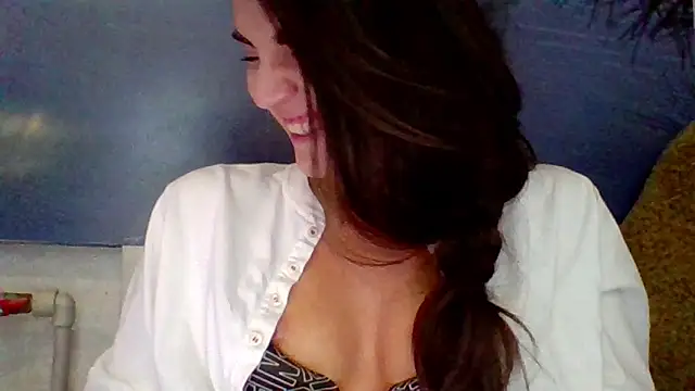 Snapshot of AliceTailor chatting on 06/20/26, 12:59 AliceTailor online show from 06/20/26, 12:59
