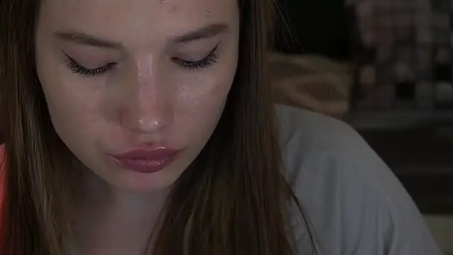 IceDanielles online show from 11/08/25, 01:36