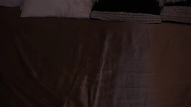 IceDanielles online show from 12/16/25, 01:37