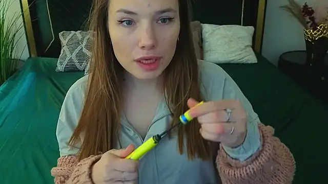 IceDanielles online show from 04/10/26, 01:07