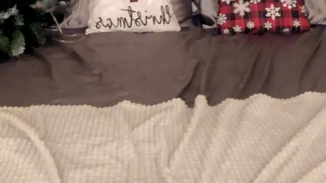 IceDanielles online show from 01/12/26, 01:40