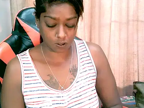 Snapshot of Harl3ysugar4u chatting on 02/27/25, 05:07 Harl3ysugar4u online show from 02/27/25, 05:07