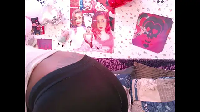 Snapshot of Harl3ysugar4u chatting on 02/20/26, 05:37 Harl3ysugar4u online show from 02/20/26, 05:37