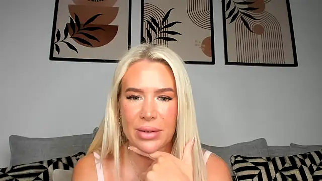 Alexia-Lee online show from 10/15/25, 08:39