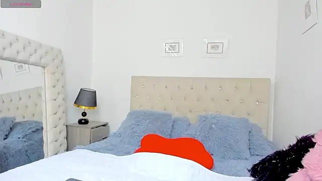 carlaperez  online show from 03/19/26, 02:22