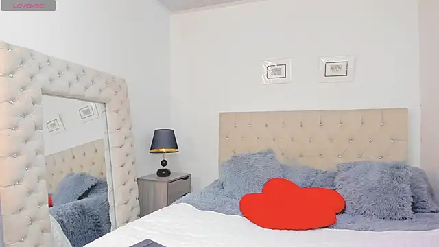 carlaperez  online show from 02/19/26, 03:03