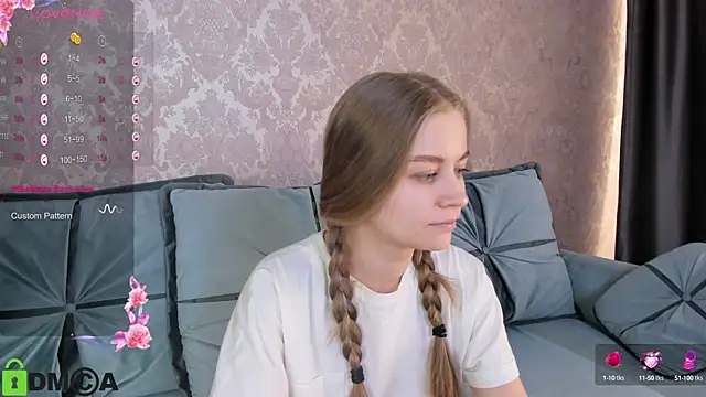 Polumna cute online show from 03/12/25, 11:54