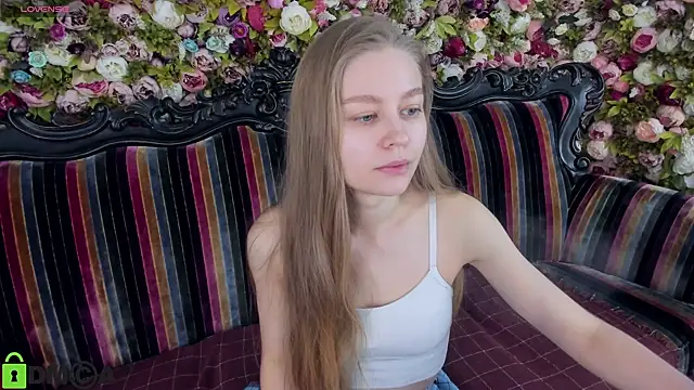 Polumna cute online show from 01/23/25, 09:29