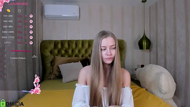 Snapshot of Polumna_cute chatting on 12/17/25, 11:15 Polumna cute online show from 12/17/25, 11:15