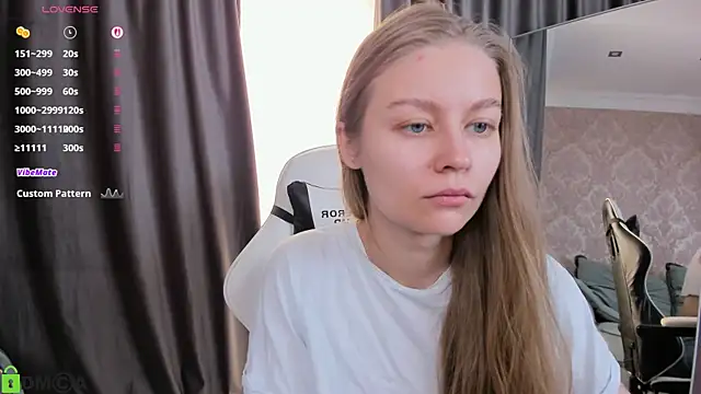 Polumna cute online show from 10/04/25, 08:27