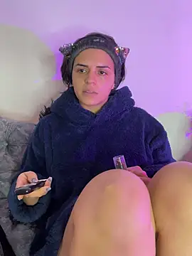 Snapshot of Sweet_Amy01 chatting on 03/02/25, 01:15 Sweet Amy01 online show from 03/02/25, 01:15