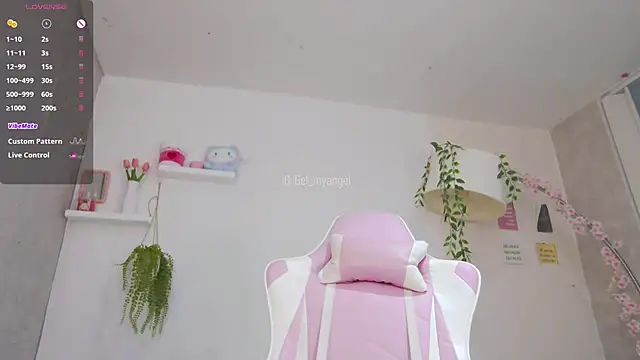 Bella-Franco online show from 03/06/25, 03:13