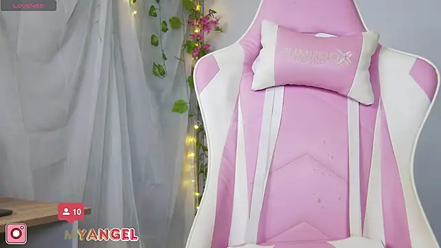 Bella-Franco online show from 01/17/25, 04:26