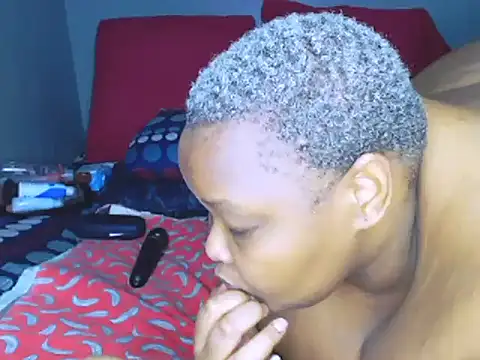 fatafricanqueen online show from 02/15/26, 08:08