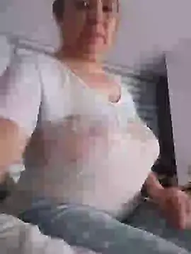 Snapshot of Wife_sexxx chatting on 12/31/24, 03:01 Wife sexxx online show from 12/31/24, 03:01