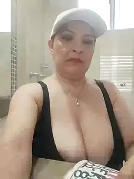 Snapshot of Wife_sexxx chatting on 02/07/25, 03:52 Wife sexxx online show from 02/07/25, 03:52